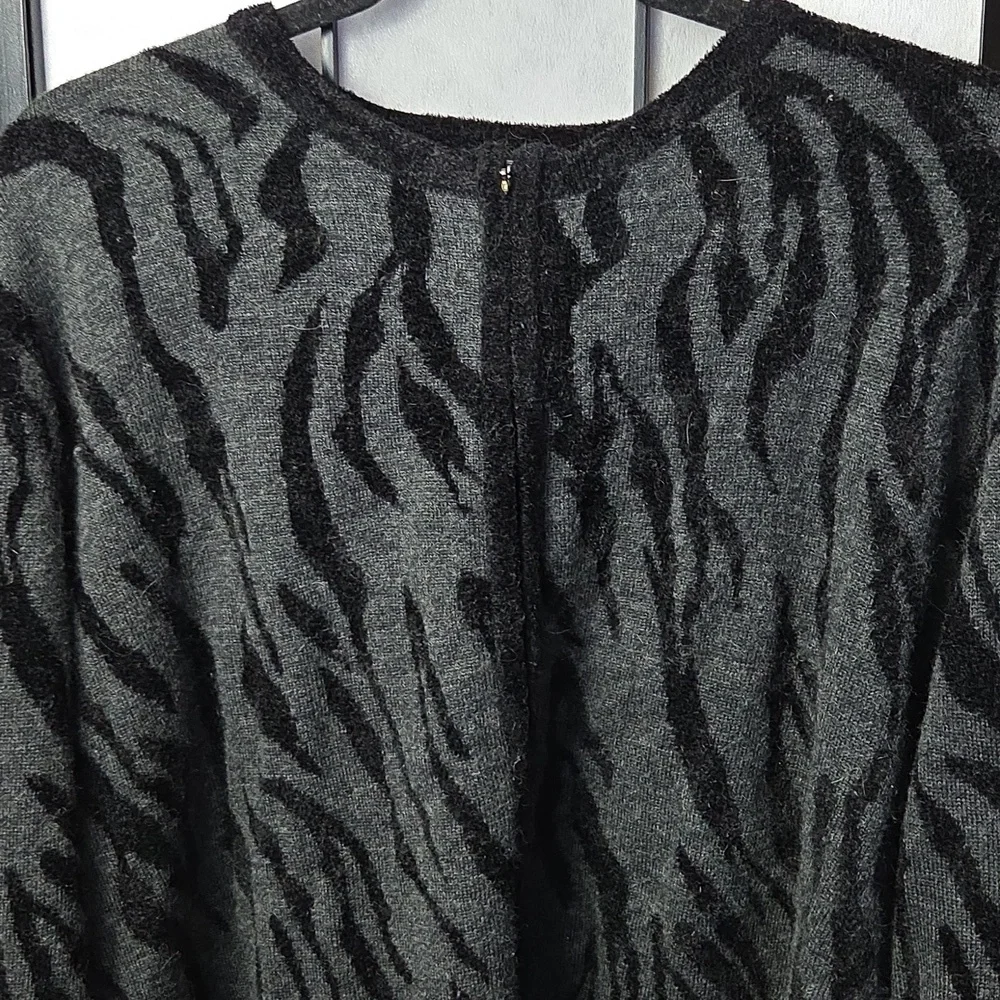Deane & White Black And Grey Zebra Print Zip Up Cardigan Sweater